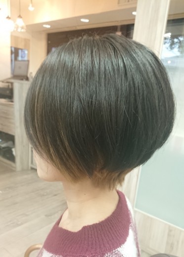 小顔丸みショートボブさん 施術後