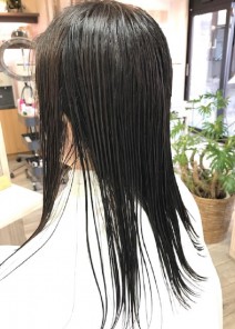 肩上のミディアムボブさん 施術前