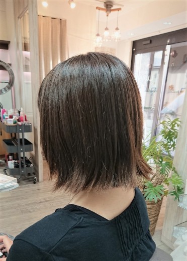 艶やか切りっぱなしボブさん 施術後